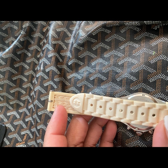 Michele Tahitian White Ceramic Watch - Picture 3 of 4